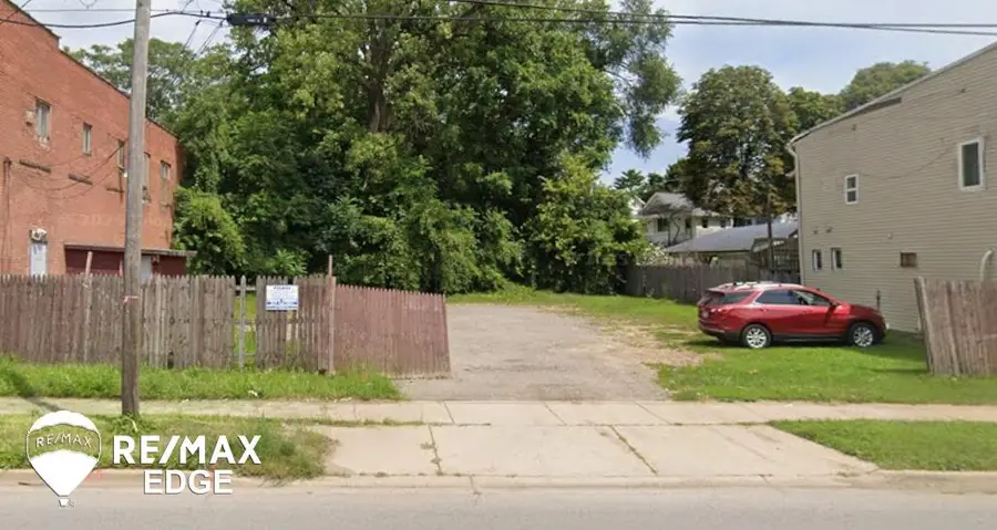 1108 Page, Jackson, MI 49203 - #3