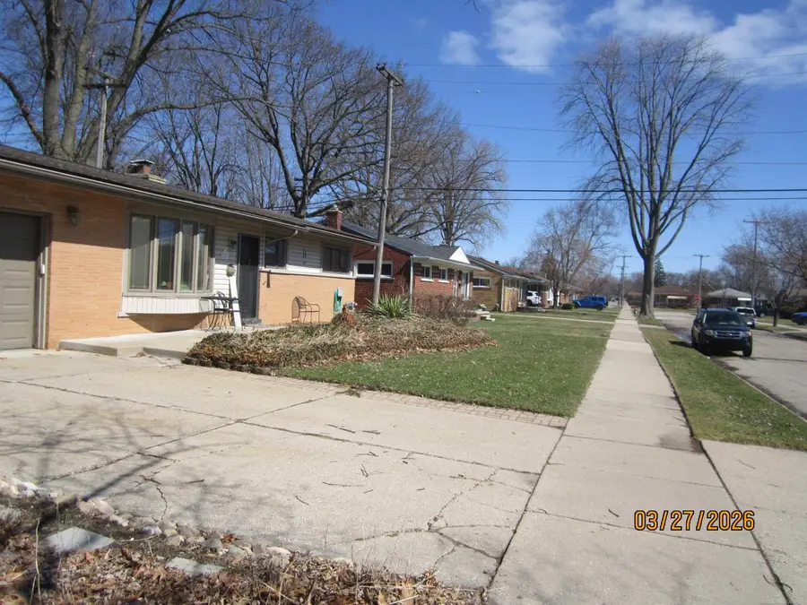 21181 Gordon, Saint Clair Shores, MI 48081 - #2