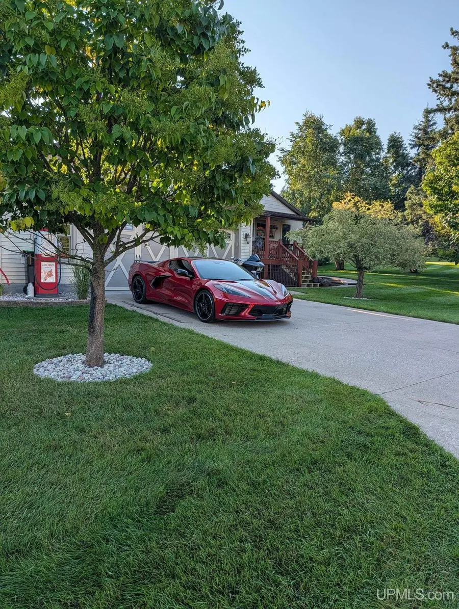 1007 Aragon, Iron Mountain, MI 49801 - #2