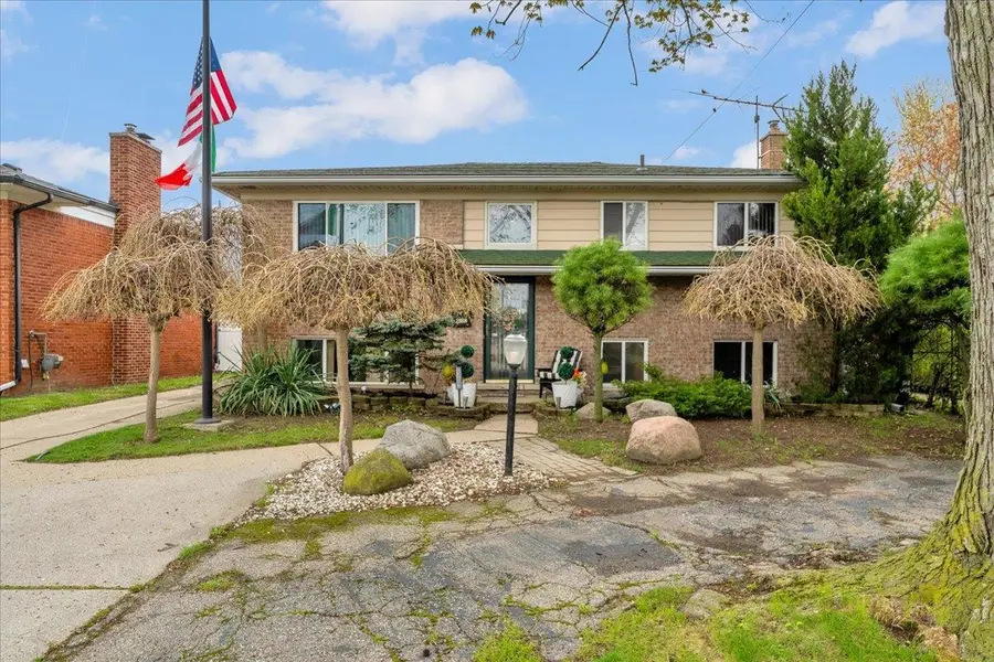 22606 E 12 Mile, Saint Clair Shores, MI 48081 - #2