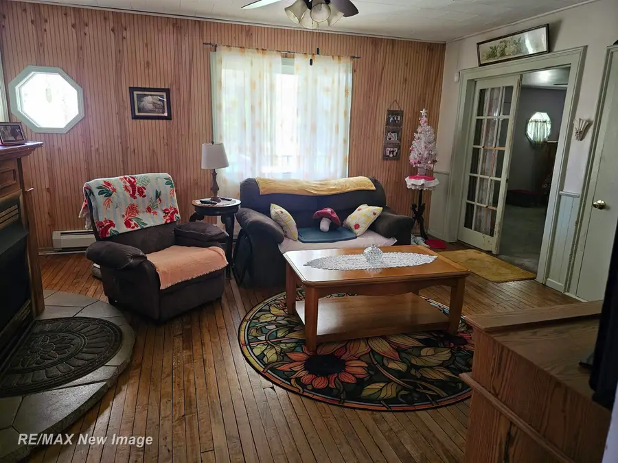 6135 Fort, Birch Run, MI 48415 - #2