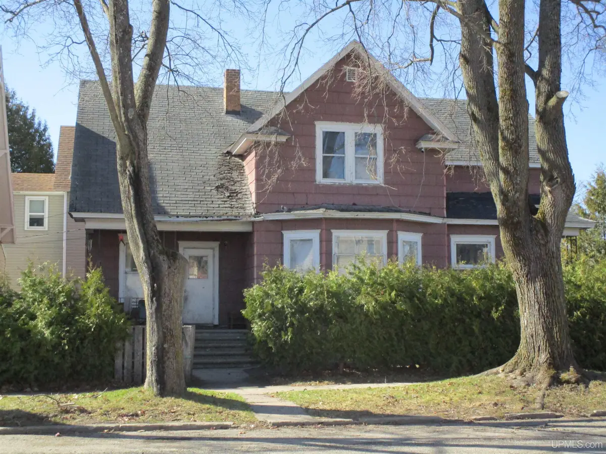 301 S 11th, Escanaba, MI 49829 - #1