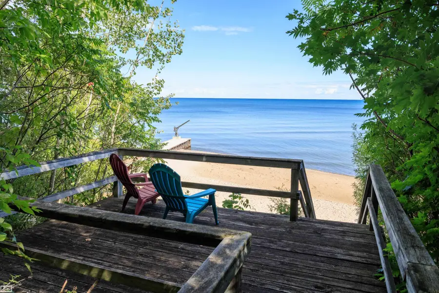 2345 Lakeshore, Applegate, MI 48401 - #2