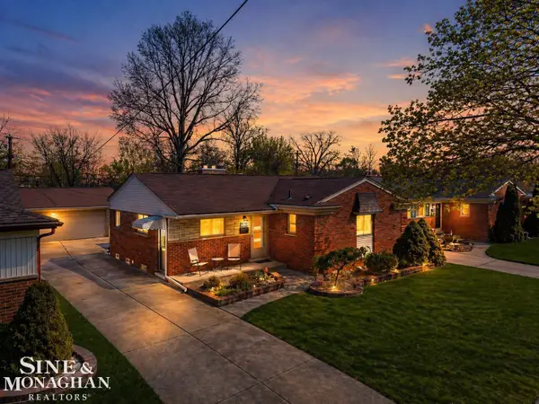 28300 Mackenzie, Westland, MI 48185