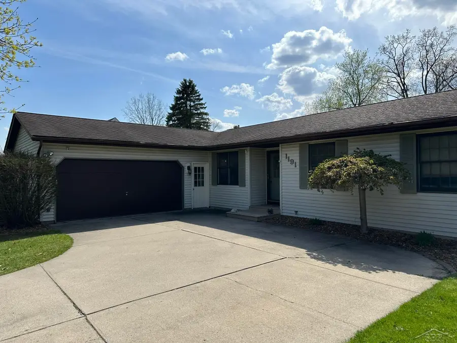1191 Barbeau, Saginaw, MI 48638 - #2