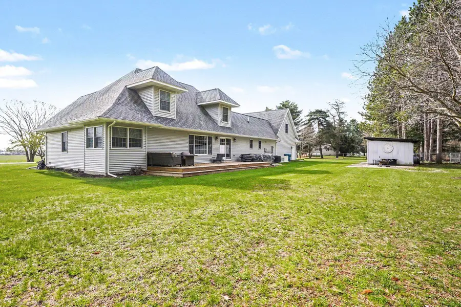 5605 N Shore, Pinconning, MI 48650 - #3