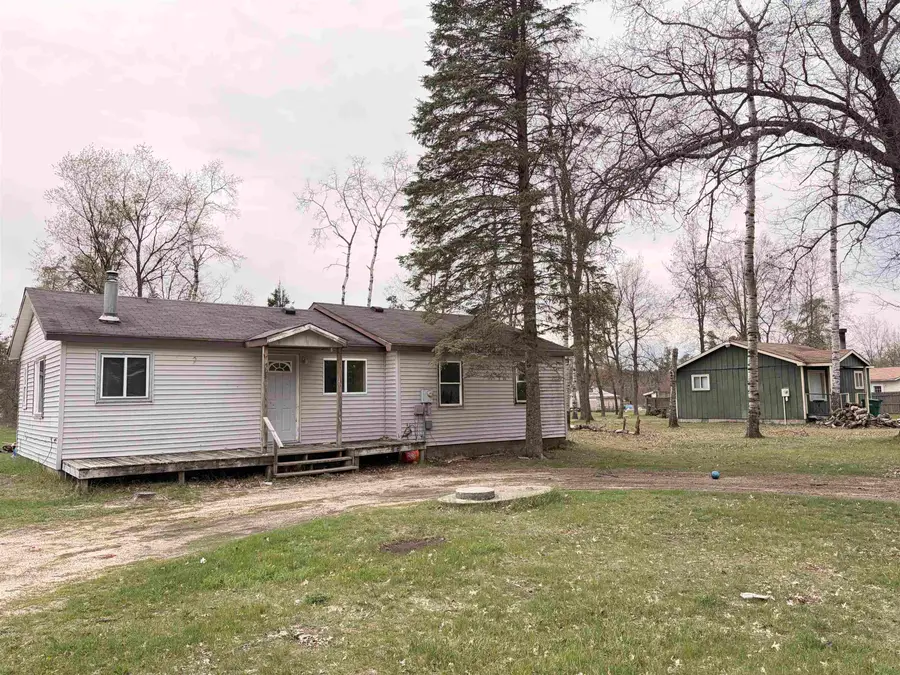 5081 W Navajo, Harrison, MI 48625 - #2