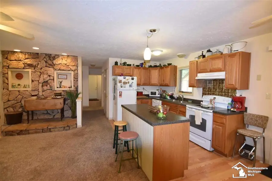 103 Marigold, Houghton Lake, MI 48629 - #3