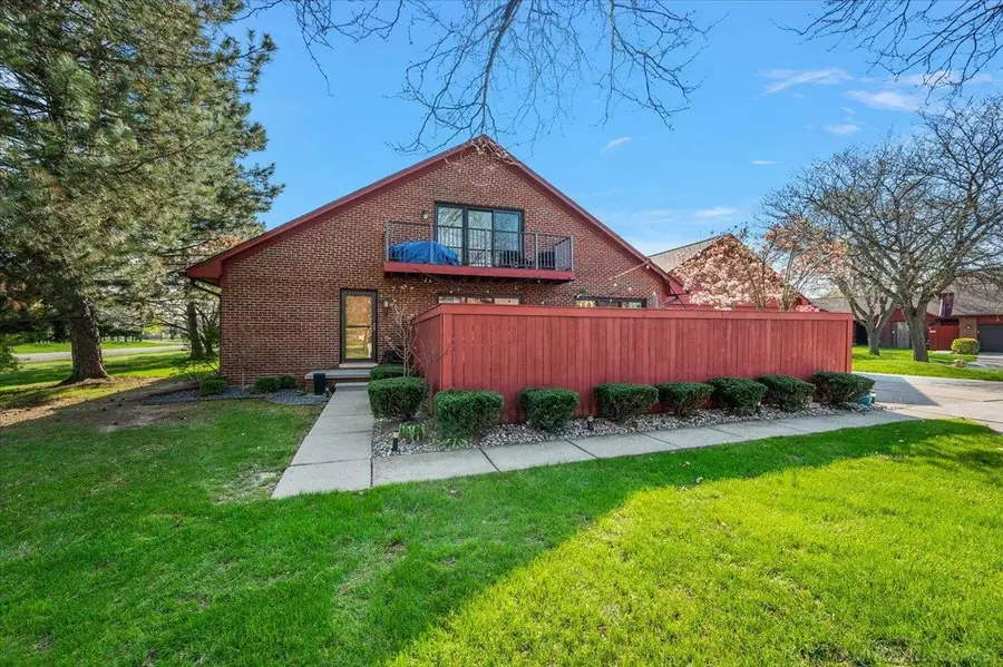 42228 Lochmoor, Clinton Township, MI 48038 - #2