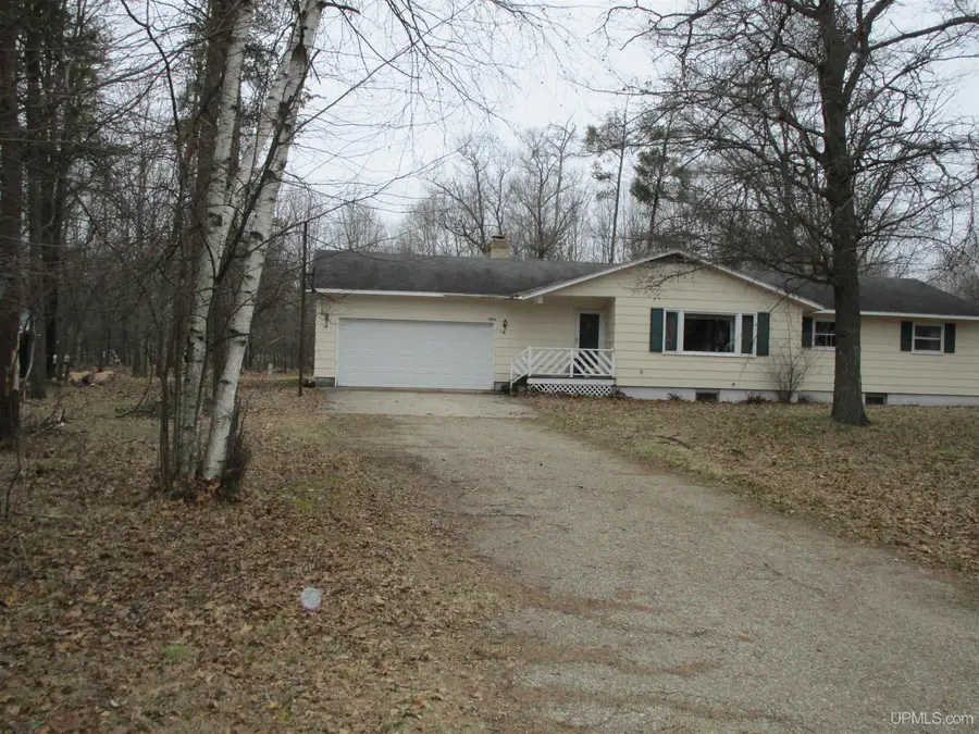 7379 S Lake Bluff O.5, Gladstone, MI 49837 - #2