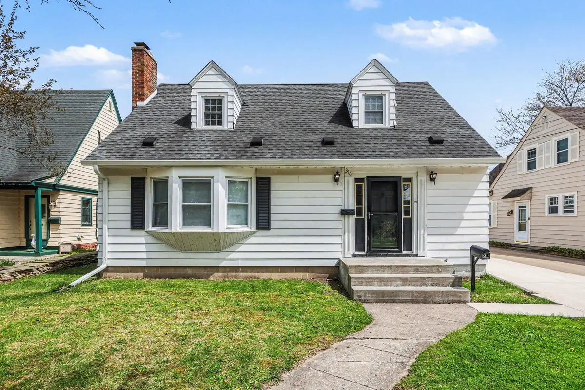 310 Green, Bay City, MI 48708 - #1