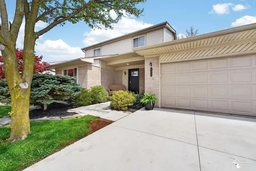 27485 Wyatt, Brownstown Township, MI 48183 - #2