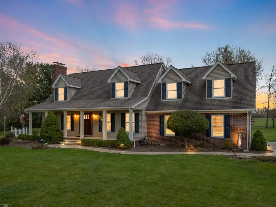 202 Donna Mae, Leonard, MI 48367 - #2