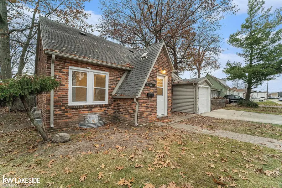 21604 Harper Lake, Saint Clair Shores, MI 48080 - #3