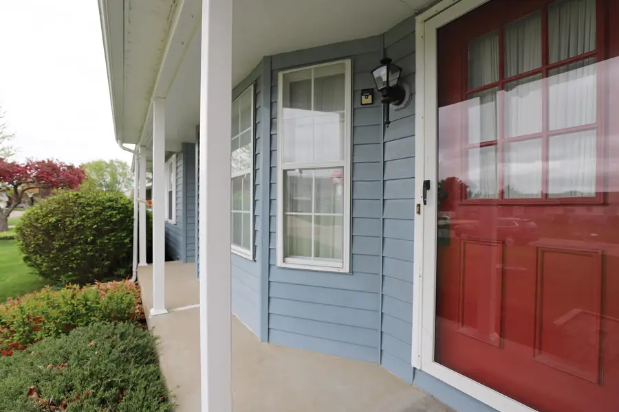 6096 King Arthur, Swartz Creek, MI 48473 - #3