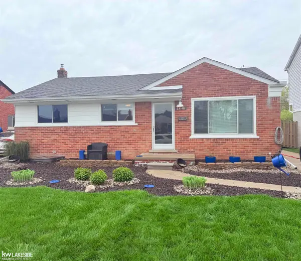 23148 Port, Saint Clair Shores, MI 48082