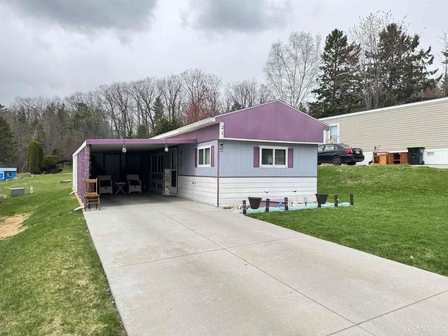 1300 Michigan, Iron Mountain, MI 49801 - #3