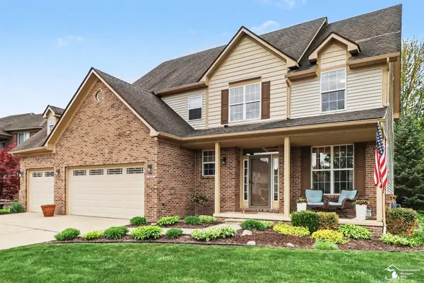 23728 W Creek, New Boston, MI 48164