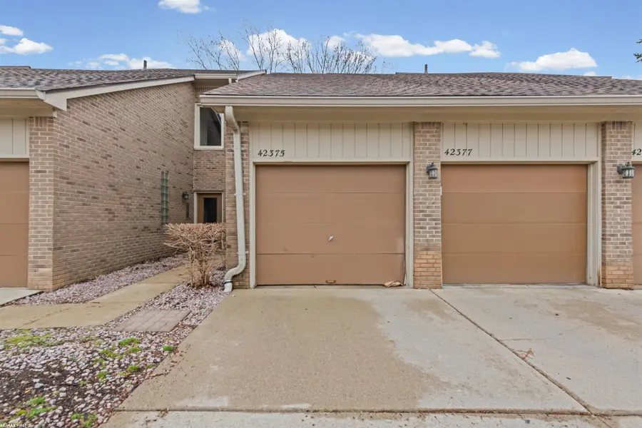 42375 Lochmoor, Clinton Township, MI 48038 - #3