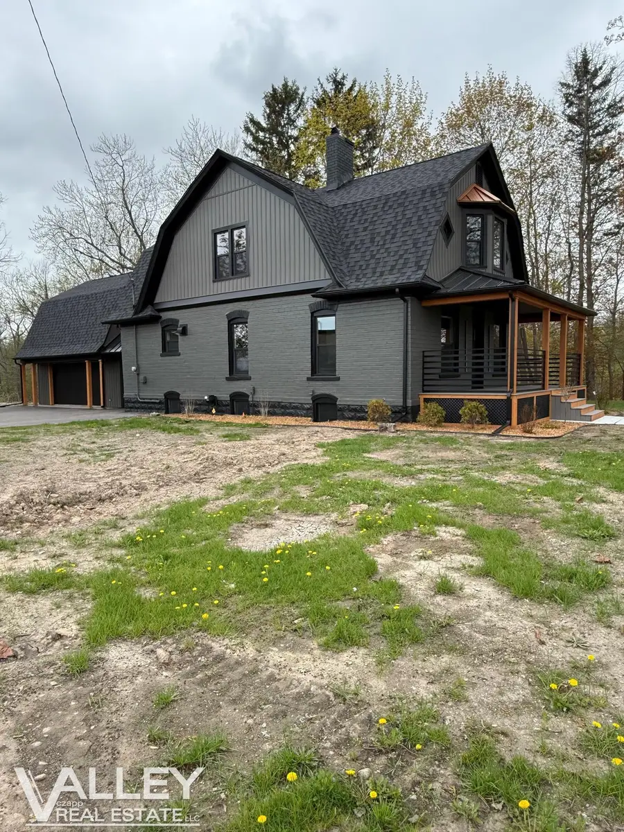 175 W Washington, Freeland, MI 48623 - #2