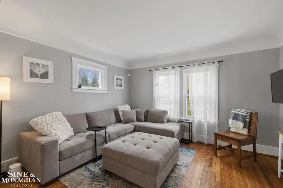 451 Saint Clair, Grosse Pointe, MI 48230 - #3