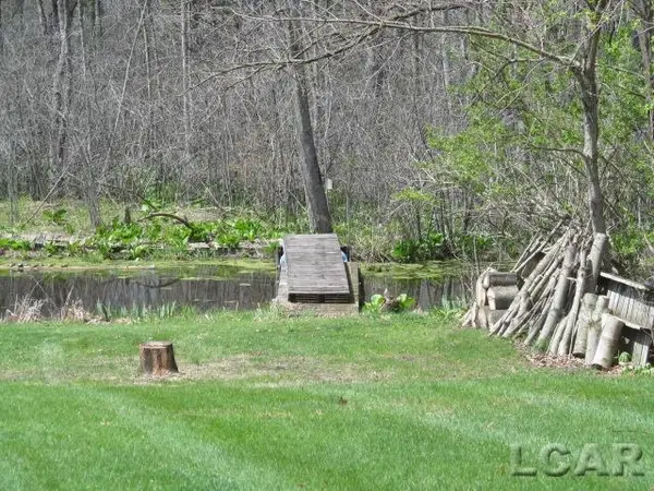 Fairview, Jackson, MI 49201