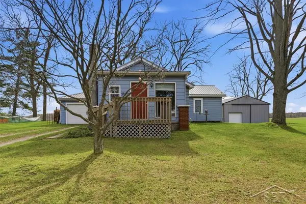 5800 N Hope, Hope, MI 48628