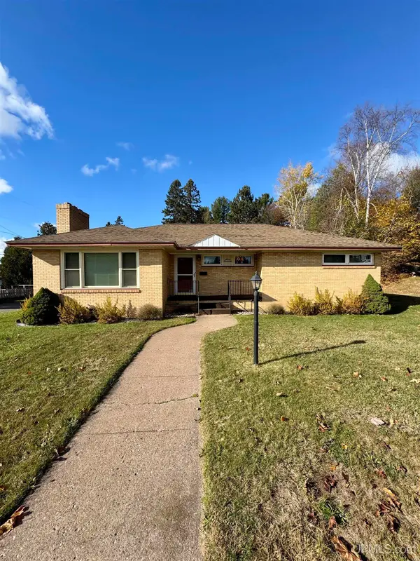 717 White, Ishpeming, MI 49849
