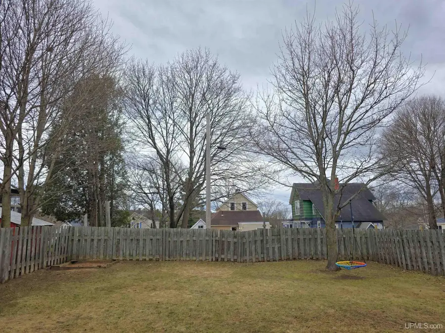 618 Maurice, Ishpeming, MI 49849 - #3