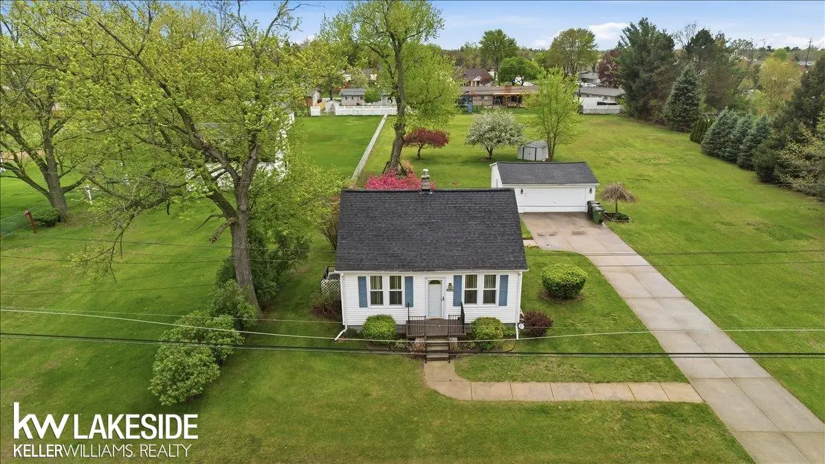 8222 Devon, Shelby, MI 48317 - #1