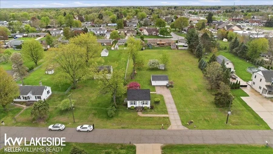 8222 Devon, Shelby, MI 48317 - #3
