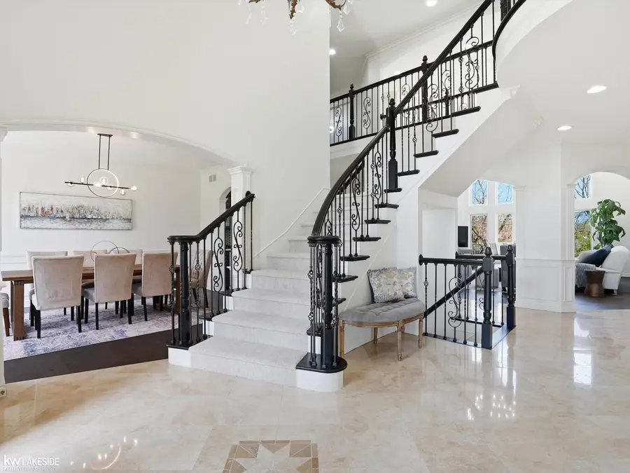 1112 Canyon Creek, Rochester Hills, MI 48306 - #3