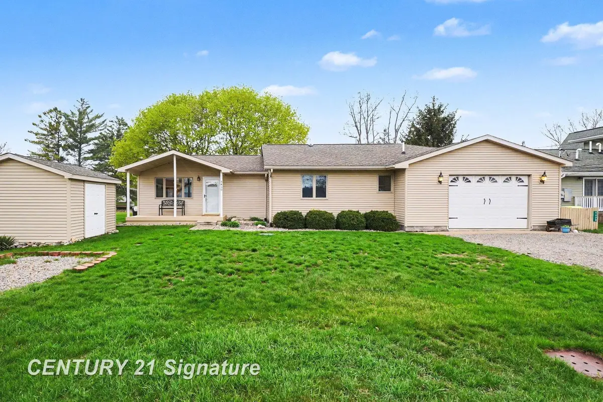 5430 S Pine, Billings, MI 48612 - #1