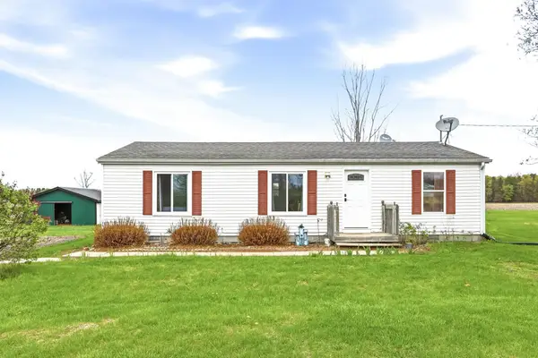 14686 W Burt, Chesaning, MI 48616