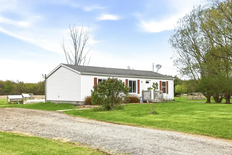 14686 W Burt, Chesaning, MI 48616 - #3