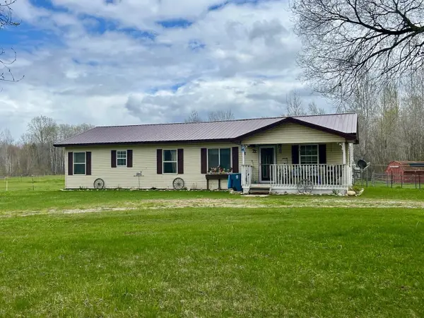 2760 N Three Rivers, Gladwin, MI 48624