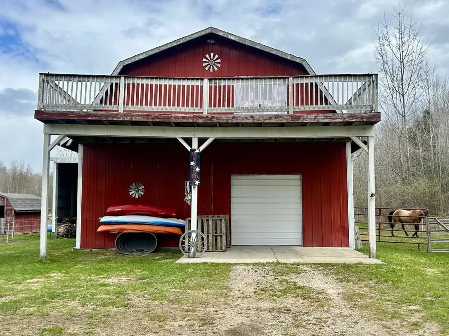 2760 N Three Rivers, Gladwin, MI 48624 - #2