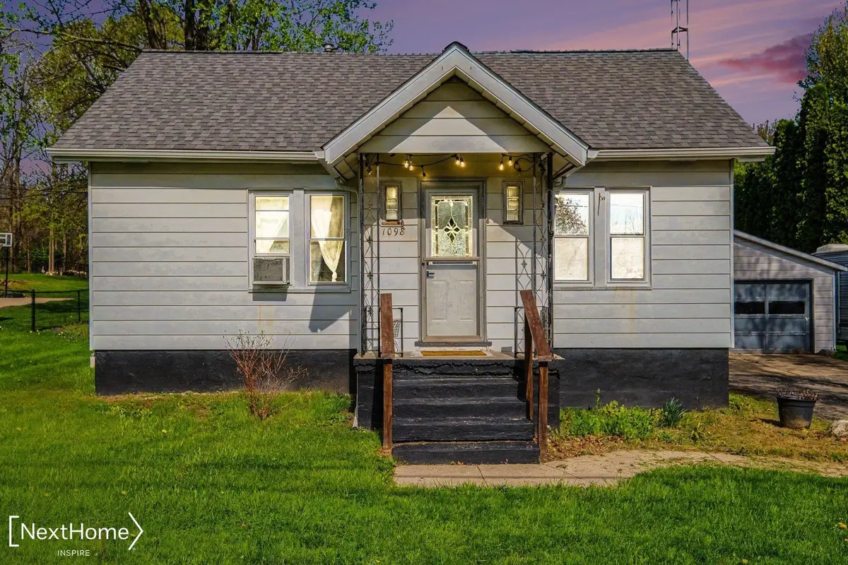 1098 Gilbert, Flint, MI 48532 - #1