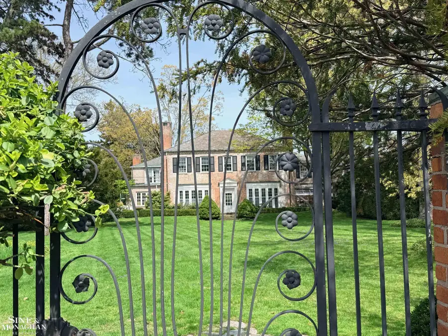 481 Kercheval, Grosse Pointe Farms, MI 48236 - #3