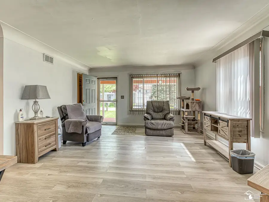 1423 Sunset, Monroe, MI 48162 - #2