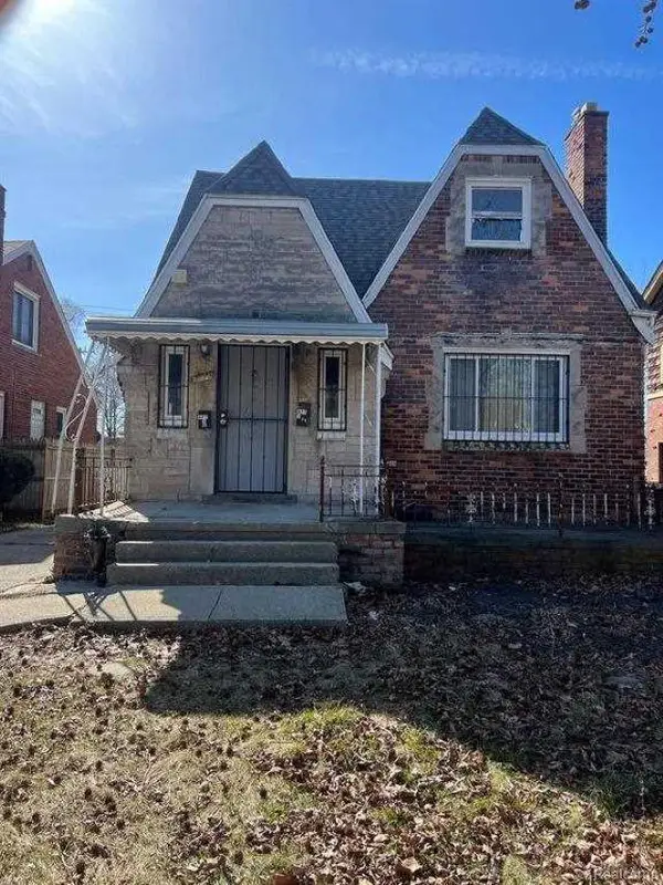 9776 E Outer, Detroit, MI 48213