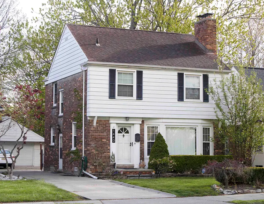 1440 Vernier, Grosse Pointe Woods, MI 48236 - #2