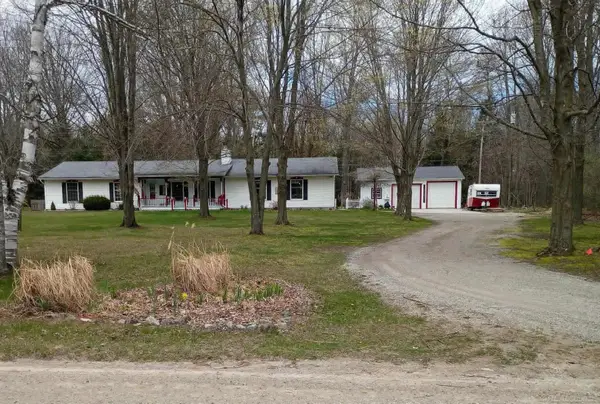 3390 Old Orchard, Lexington, MI 48450