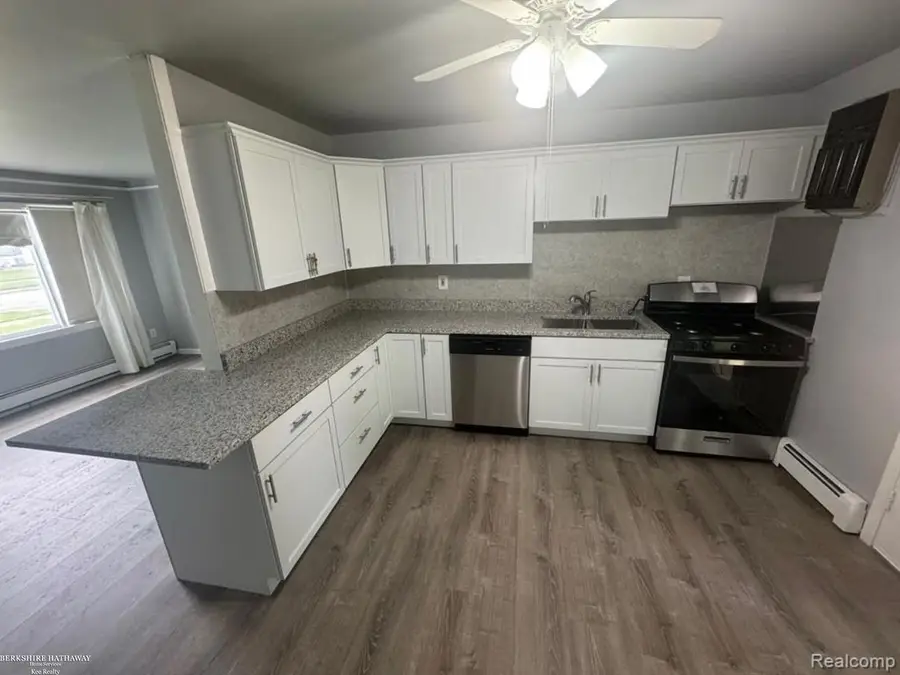 26285 Normandy, Roseville, MI 48066 - #2