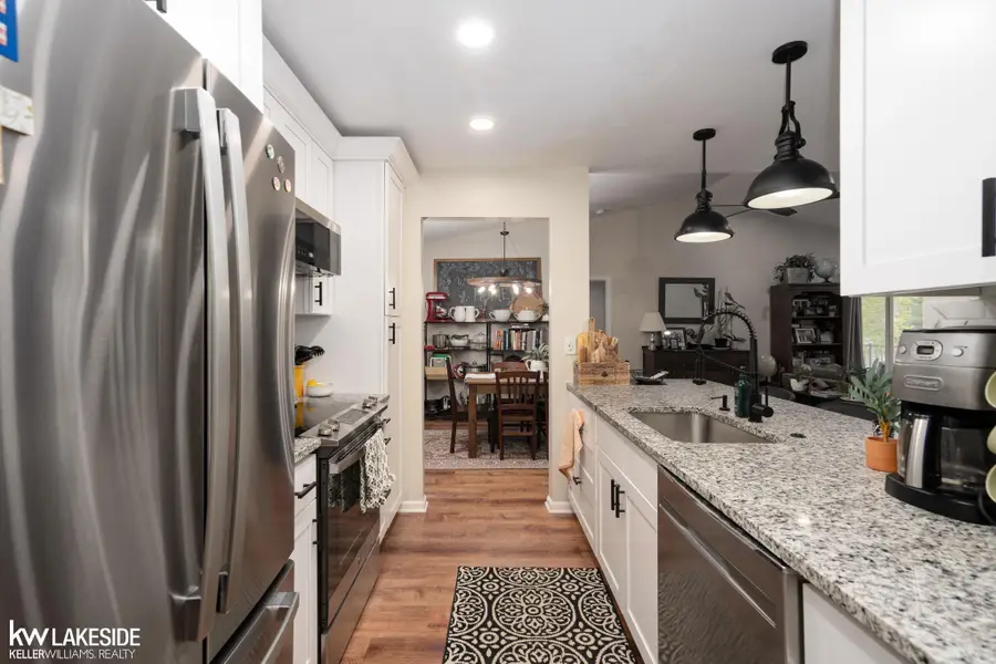56471 Chesapeake, Utica, MI 48316 - #3