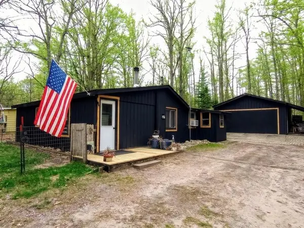 5419 Pine, Gladwin, MI 48624