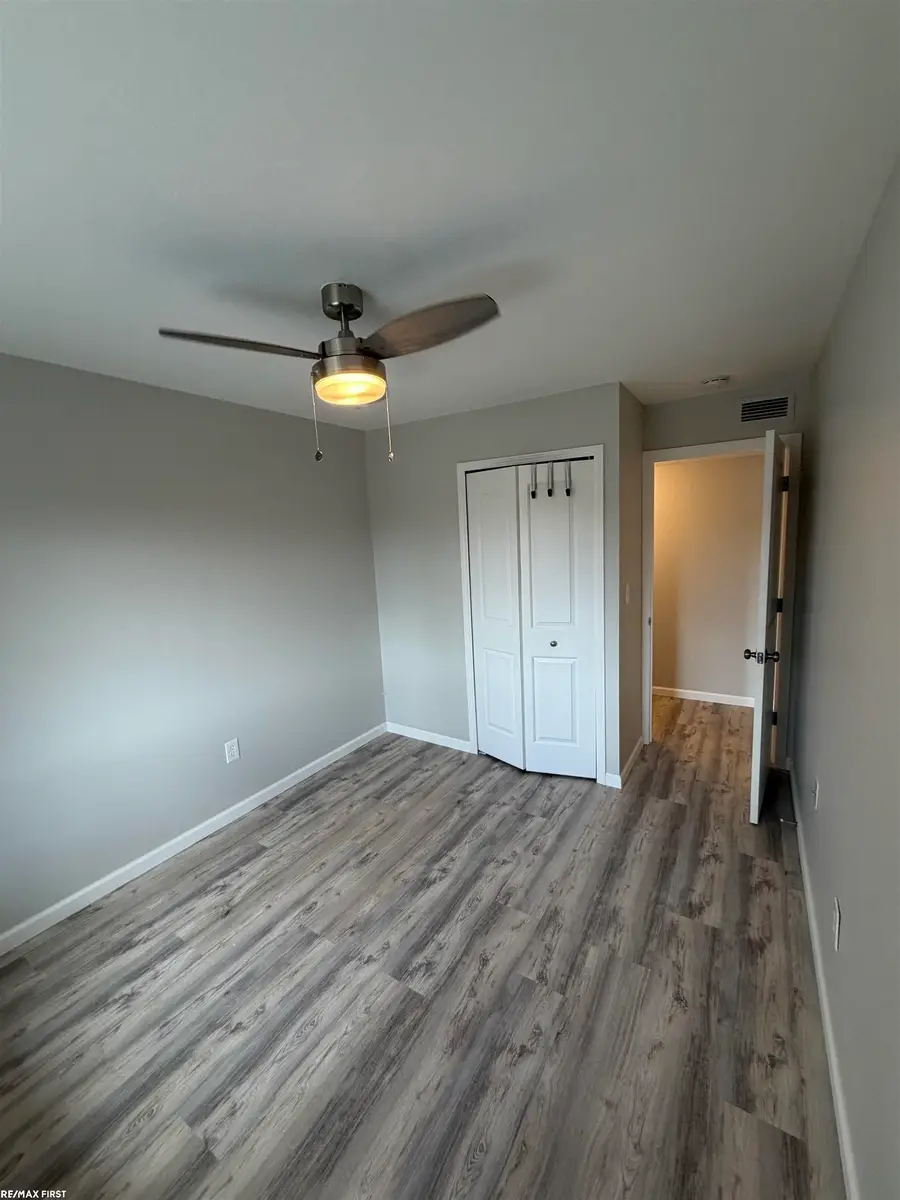 322 Riviera, Saint Clair Shores, MI 48080 - #2