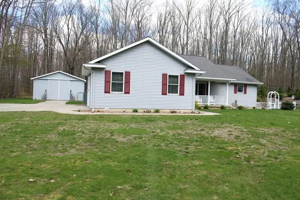1452 Byfield, Harrison, MI 48625