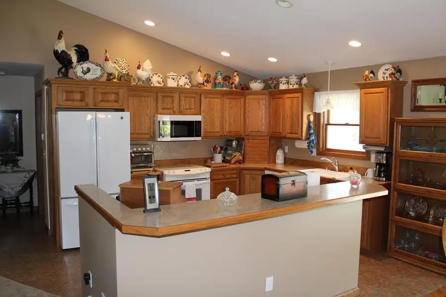 1452 Byfield, Harrison, MI 48625 - #2