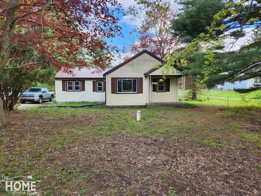 7405 W Lansing, Shaftsburg, MI 48882 - #2